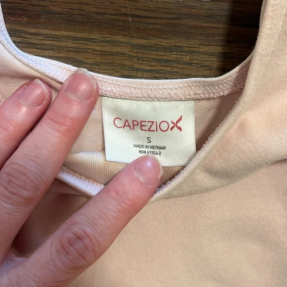 Capezio girls leotard size 4/6 GUC